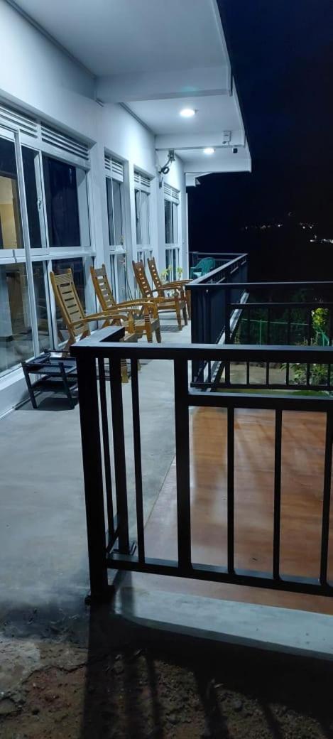 Ella Touch Bed & Breakfast Ngoại thất bức ảnh